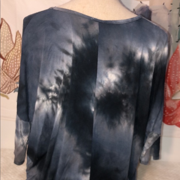 Blue Tie Dye Piko Style Shirt - Picture 3 of 3